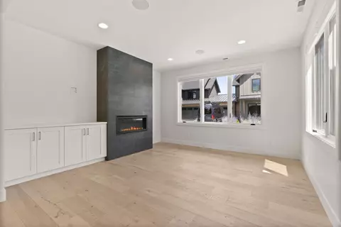 Living - 61309 Howe Way, Bend, OR 97702 photo 7 of 7