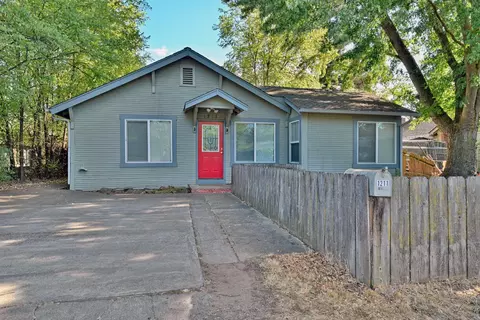1211 Locust St, Medford, OR 97501