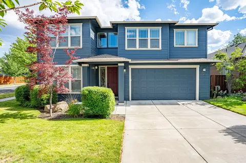 2943 NE Dogwood Dr, Bend, OR 97701