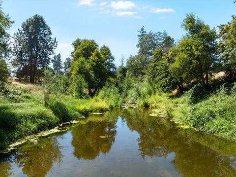View/Area - 643 Covered Bridge Rd, Rogue River, OR 97537 photo 1 of 3