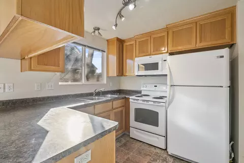 437 Ash St, Central Point, OR 97502 photo 4