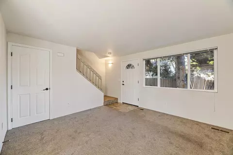 437 Ash St, Central Point, OR 97502 photo 3