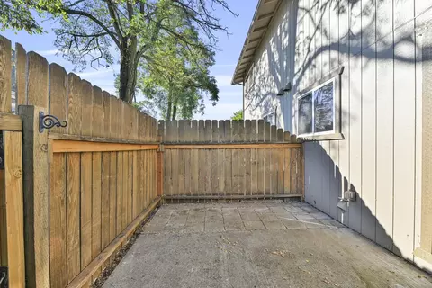 437 Ash St, Central Point, OR 97502 photo 25