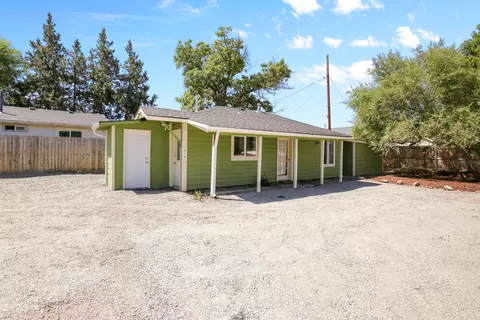 517 Kenwood Ave, Medford, OR 97501