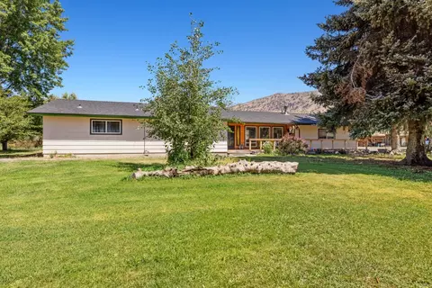 10145 Matney Way, Klamath Falls, OR 97603