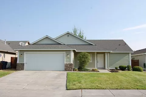 799 NE Quince Ave, Redmond, OR 97756