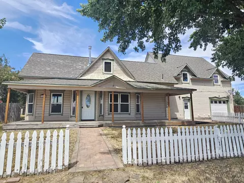 31715 Mission St, Bonanza, OR 97623