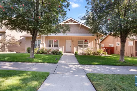 20280 Halfway Rd, Bend, OR 97703
