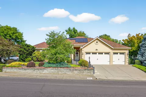 2923 Wilkshire Dr, Medford, OR 97504