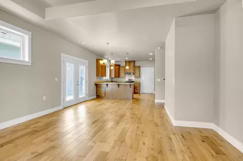 Living - 1167 Boulder Ridge St, Central Point, OR 97502 photo 3 of 5