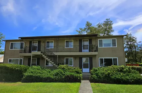 350 Alder St, Central Point, OR 97502