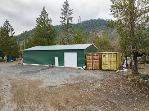 7887 Upper Deer Creek Rd, Selma, OR 97538