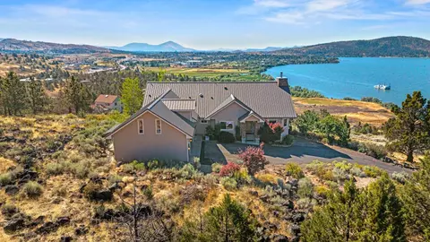 4865 Sunset Ridge Rd, Klamath Falls, OR 97601