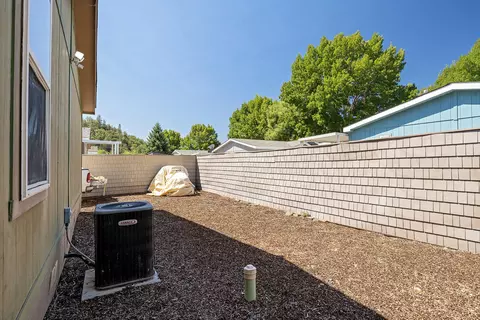 633 E Archwood Dr #89, Eagle Point, OR 97524 photo 14