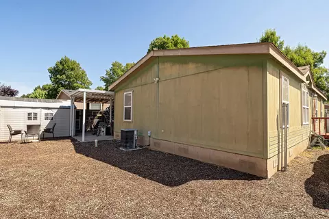 633 E Archwood Dr #89, Eagle Point, OR 97524 photo 16