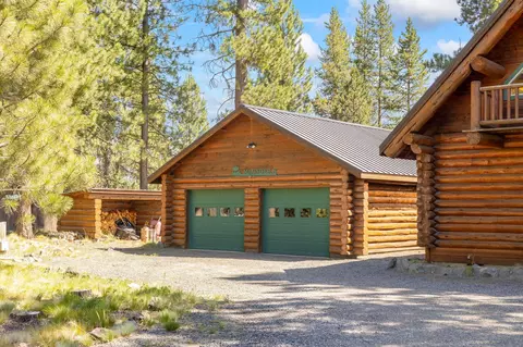 Exterior - 17337 Elsinore Rd, Bend, OR 97707 photo 5 of 7