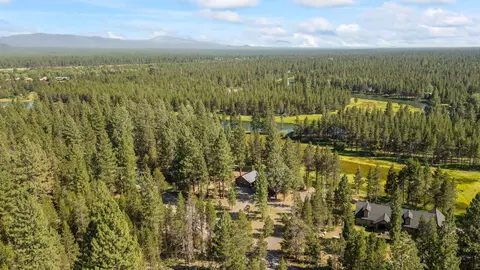 View/Area - 17337 Elsinore Rd, Bend, OR 97707 photo 1 of 6