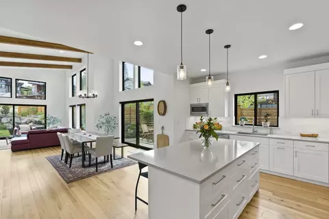 61180 Bachelor View Rd, Bend, OR 97702 photo 1