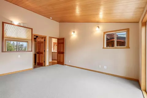 Bedroom - 67134 Central St, Bend, OR 97703 photo 2 of 5