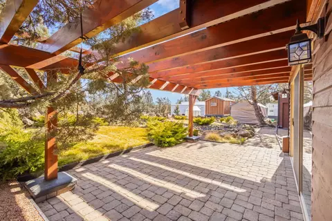 Exterior - 67134 Central St, Bend, OR 97703 photo 6 of 8