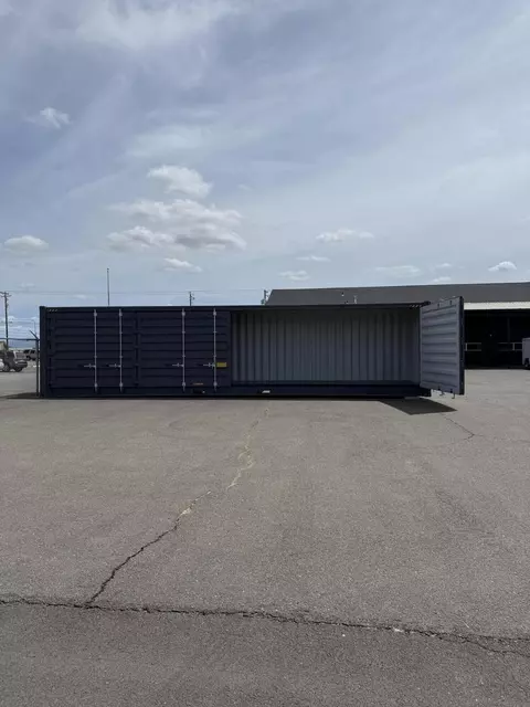 4399 Table Rock Rd, Central Point, OR 97502 photo 2