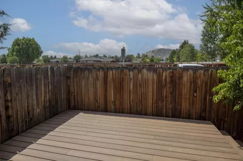 Exterior - 2870 NE Jackdaw Dr, Bend, OR 97701 photo 6 of 7