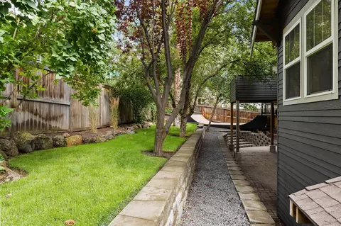 651 NW Morelock Ct, Bend, OR 97703 photo 40