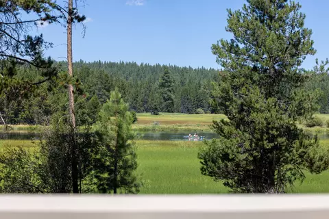 17634 Goldfinch Ln, Sunriver, OR 97707