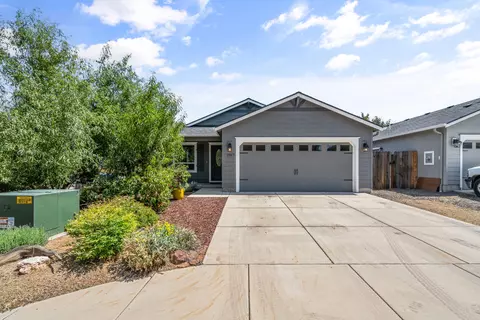 1967 Hart Ave, Medford, OR 97501