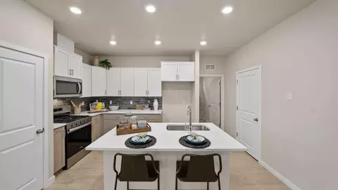 21632 SE Fuji Dr, Bend, OR 97702 photo 8