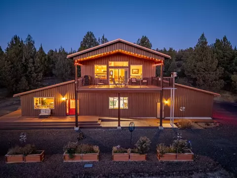 9209 NW Sharp Rd, Prineville, OR 97754