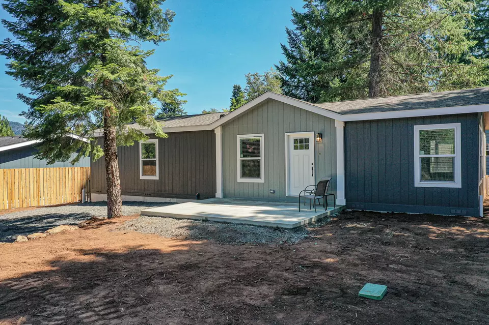  855 Redwood Ave, Butte Falls, OR 97522 photo 1