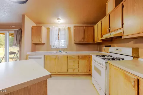 145309 Gait Ct, La Pine, OR 97739 photo 3