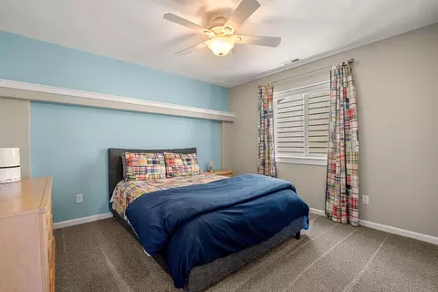 Bedroom - 20450 Jacklight Ln, Bend, OR 97702 photo 6 of 7