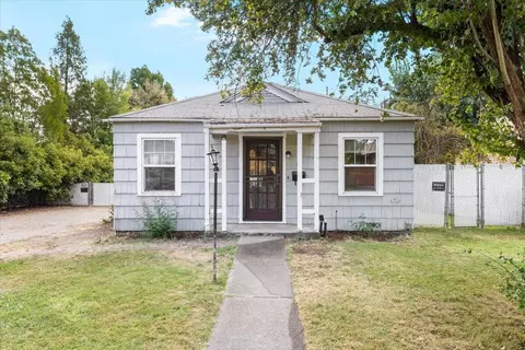 19 Lincoln St, Medford, OR 97501