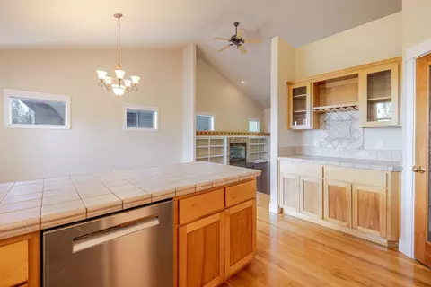 3138 NW Colonial Dr, Bend, OR 97703 photo 18