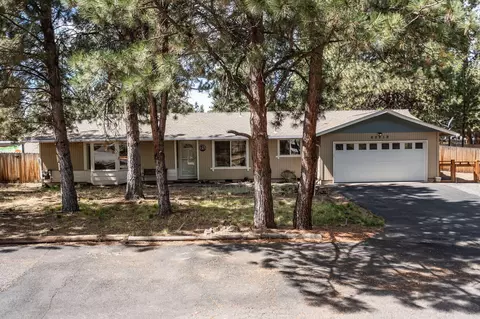 60819 Brighton Ct, Bend, OR 97702