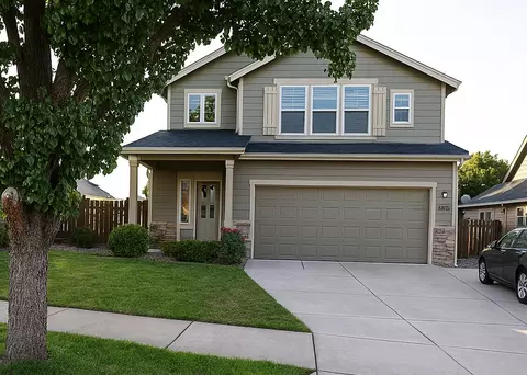2283 Kingswood Dr, Medford, OR 97501