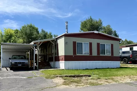 2241 Greensprings Dr #69, Klamath Falls, OR 97601