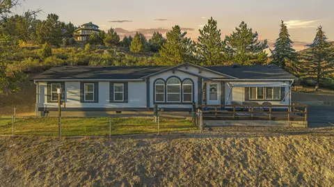 250 Burns St, Klamath Falls, OR 97603