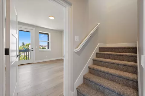 Entry Way - 20530 NEmpire Ave, Bend, OR 97701 photo 3 of 3
