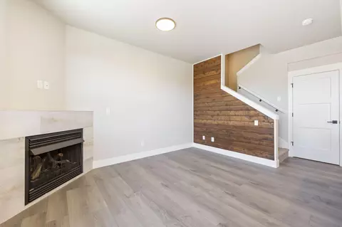 Living - 20530 NEmpire Ave, Bend, OR 97701 photo 4 of 6