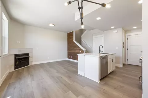 Living - 20530 NEmpire Ave, Bend, OR 97701 photo 5 of 6