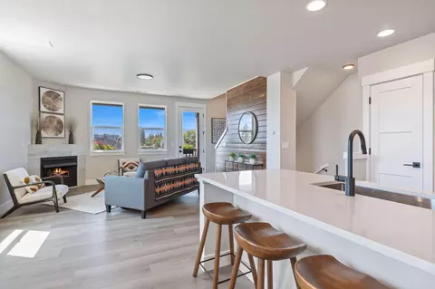 20536 NEmpire Ave, Bend, OR 97701 photo 8