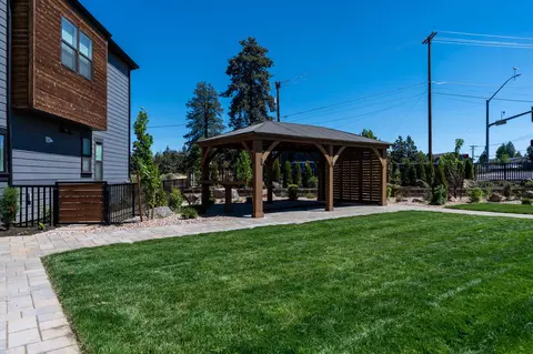 20536 NEmpire Ave, Bend, OR 97701 photo 36