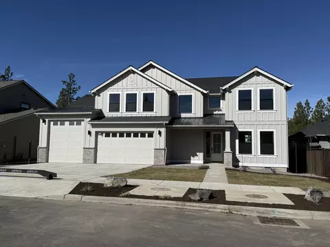 1355 NW Ochoa Dr, Bend, OR 97703