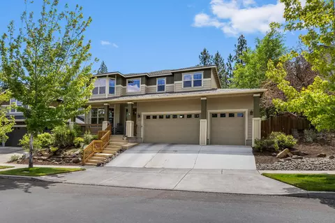 Exterior - 400 NW Flagline Dr, Bend, OR 97703 photo 2 of 15