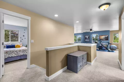 Entry Way - 400 NW Flagline Dr, Bend, OR 97703 photo 2 of 2