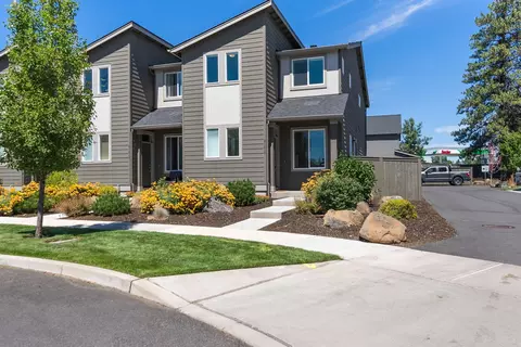 61610 SE Depot Loop, Bend, OR 97702