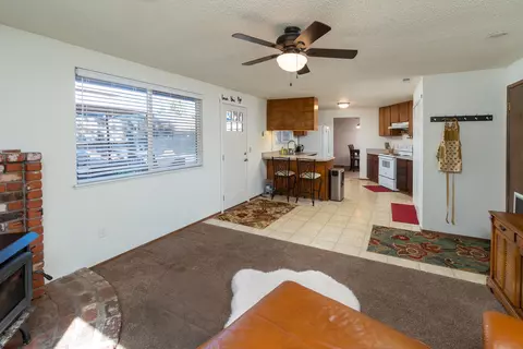 20629 Whitewing Ct, Bend, OR 97701 photo 2